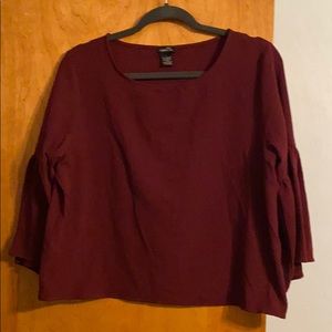 Trumpet style arm Blouse